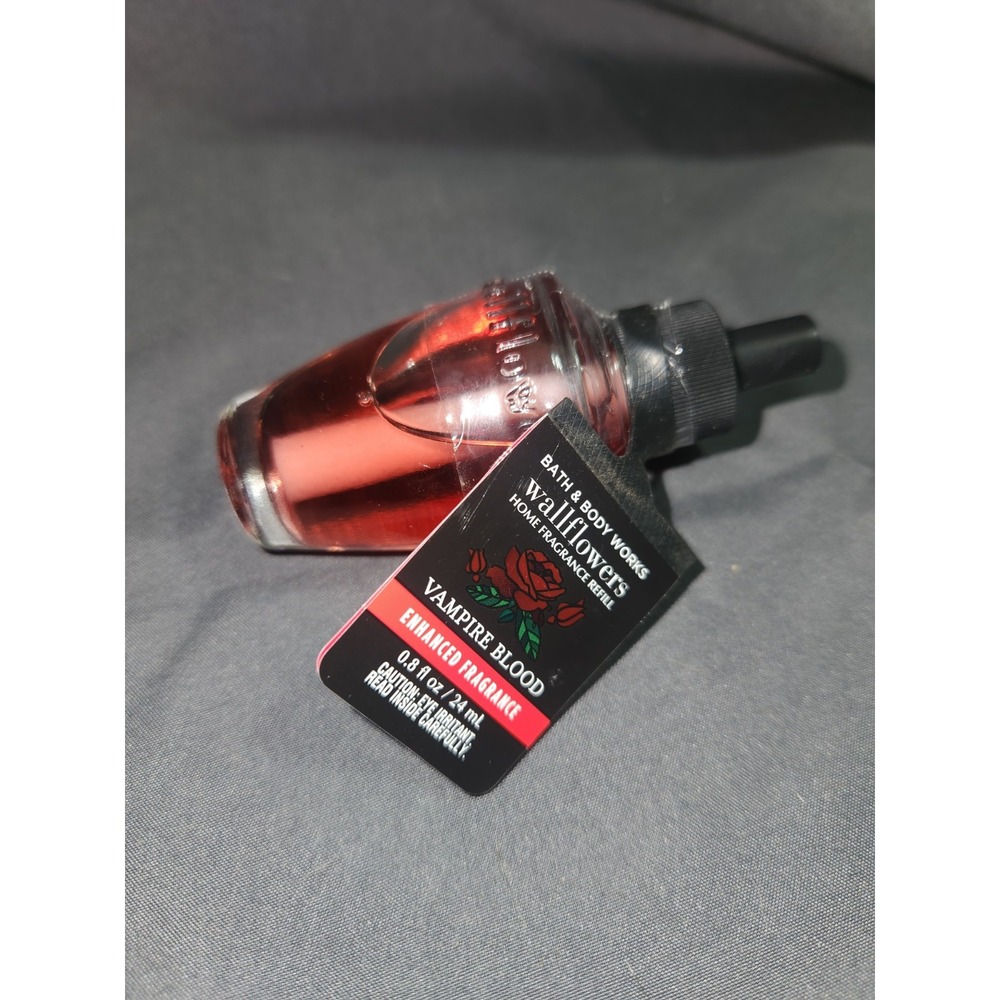 NEW/SEALED~ Bath & Body Works VAMPIRE BLOOD Enhanced Wallflower Refill HALLOWEEN